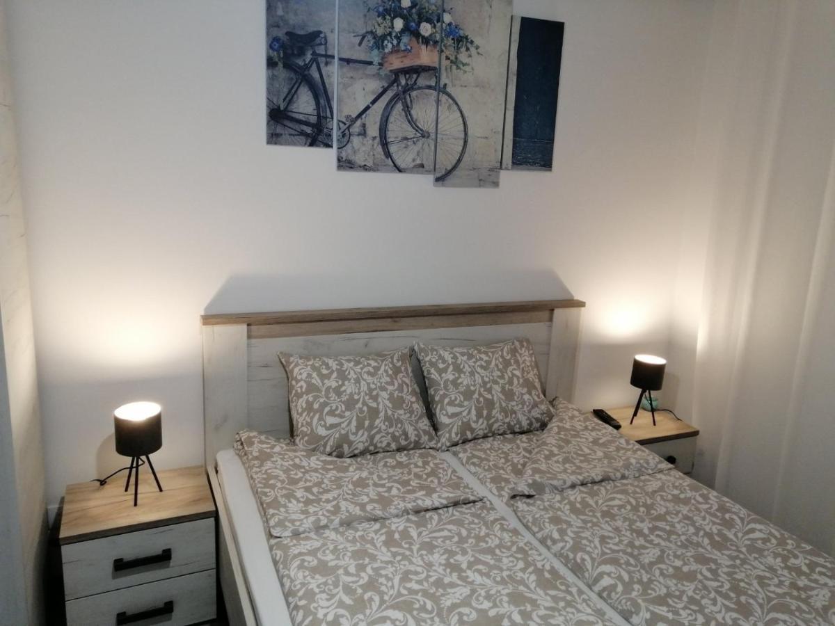 Apartman Petres Sombor Exterior foto