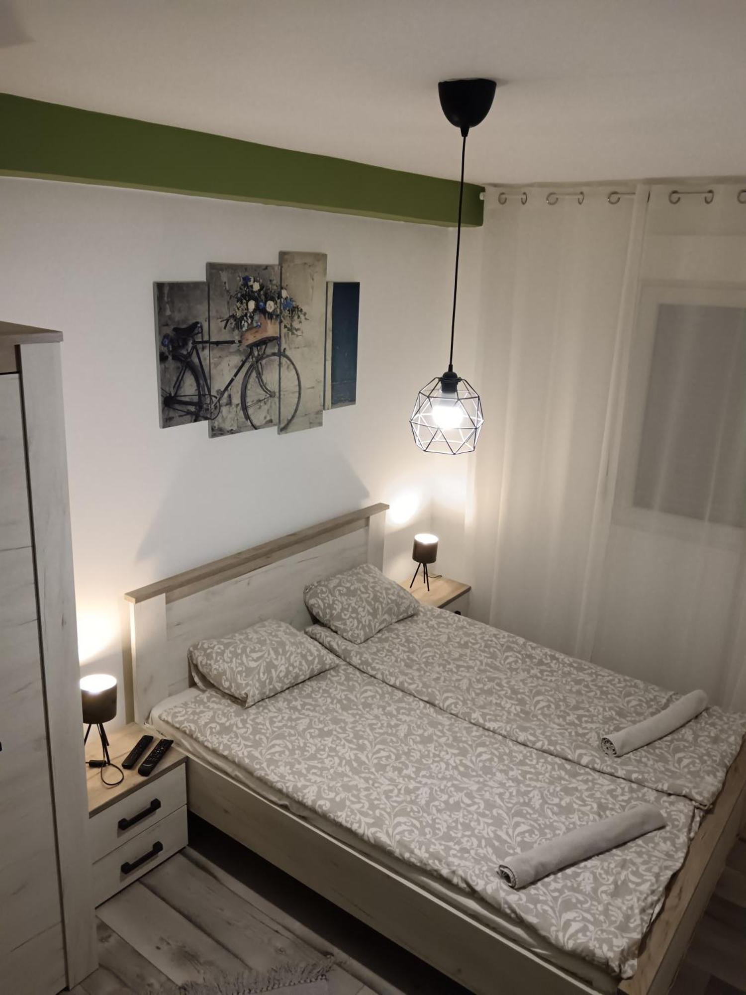 Apartman Petres Sombor Exterior foto